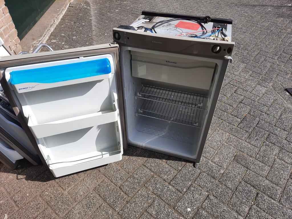 Electrolux RM-6401 camper caravan koelkast op gas 12v 220v, Ophalen of Verzenden, Met vriesvak, Minder dan 85 cm
