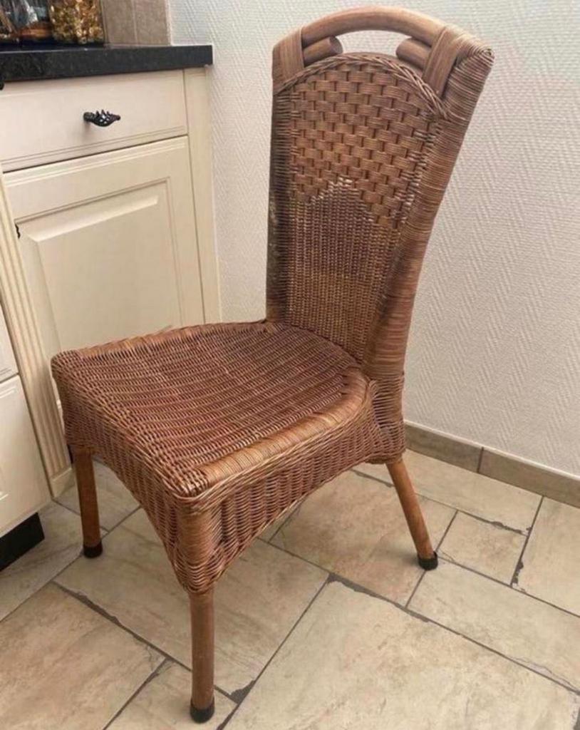 Vijf nette rieten eetkamerstoelen, Ophalen of Verzenden, Minder dan 75 cm, 50 tot 75 cm
