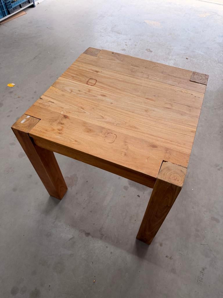 Stevige houten eettafel 75x75cm met gebruikssporen, Huis en Inrichting, Tafels | Eettafels, Ophalen, Gebruikt, Vierkant, 50 tot 100 cm