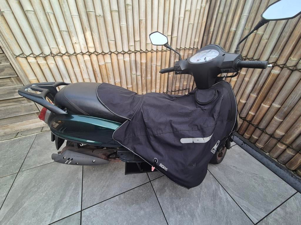 Sym Fiddle 2-Goed onderhouden met stuurslot en beenkleed, Ophalen, Benzine, Fiddle