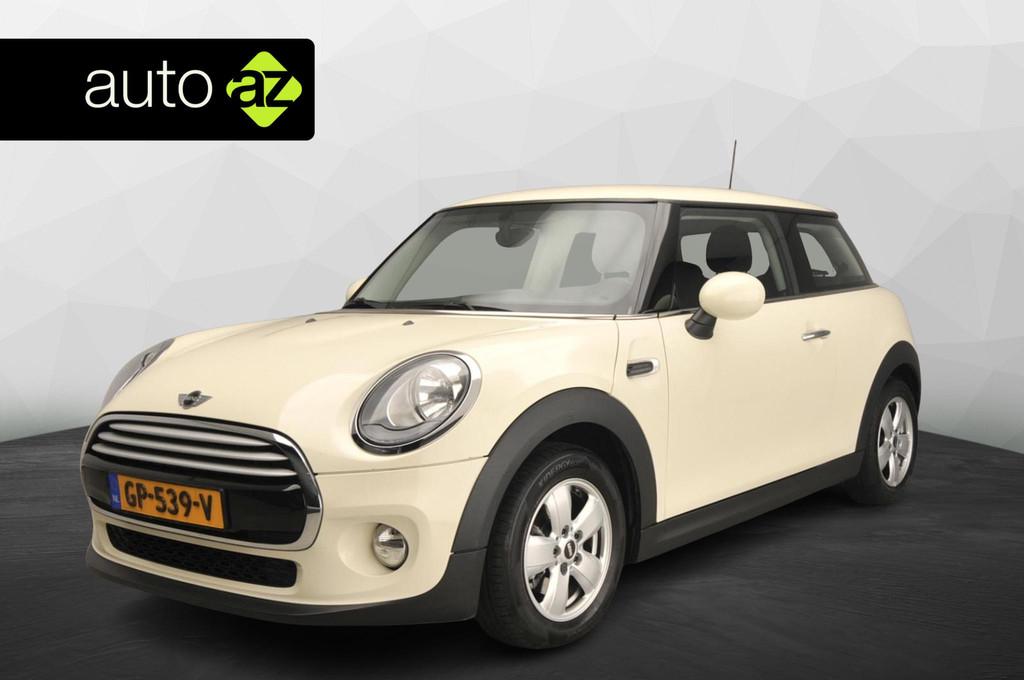 Mini 3-deurs Cooper Automaat / Navigatie / PDC / Cruise / Ke, Auto's, Mini, Gebruikt, 4 stoelen, Origineel Nederlands, Bedrijf