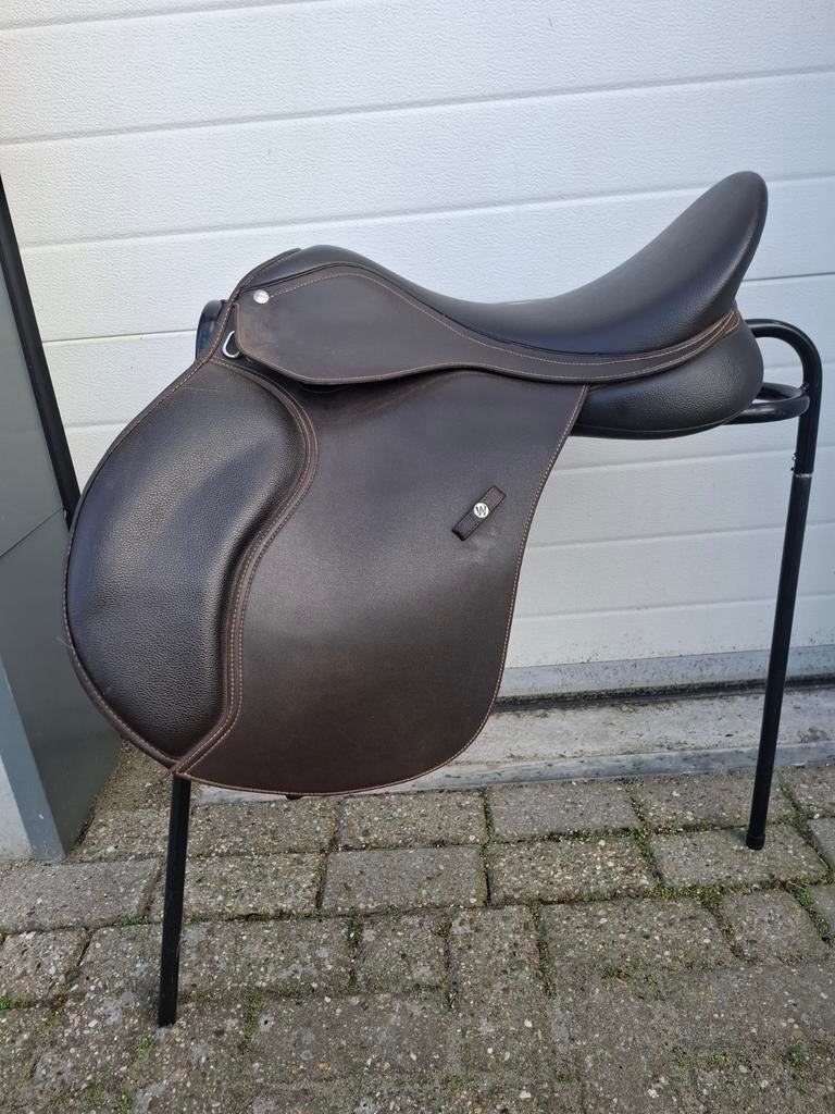 Wintec 500 vzh 17.5, Dieren en Toebehoren, Paarden en Pony's | Zadels, Dressuur, Ophalen of Verzenden, Zo goed als nieuw