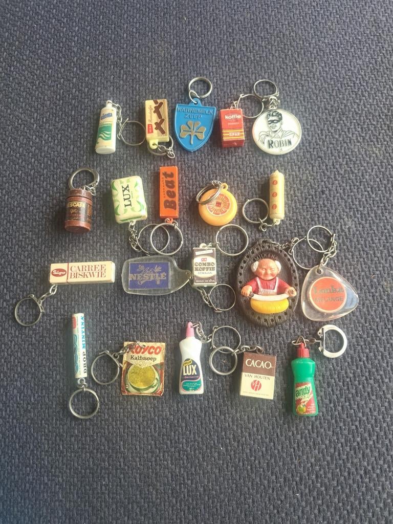 20 x vintage sleutelhanger 7, Verzamelen, Sleutelhangers, Verschillende, Gebruikt, Ophalen of Verzenden, N.b