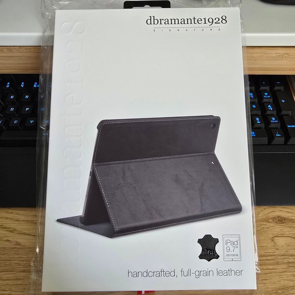 DBramante1928 Ordrup iPad 9.7" (2017/2018) Leren Folio, Ophalen, Nieuw, Frontje of Cover