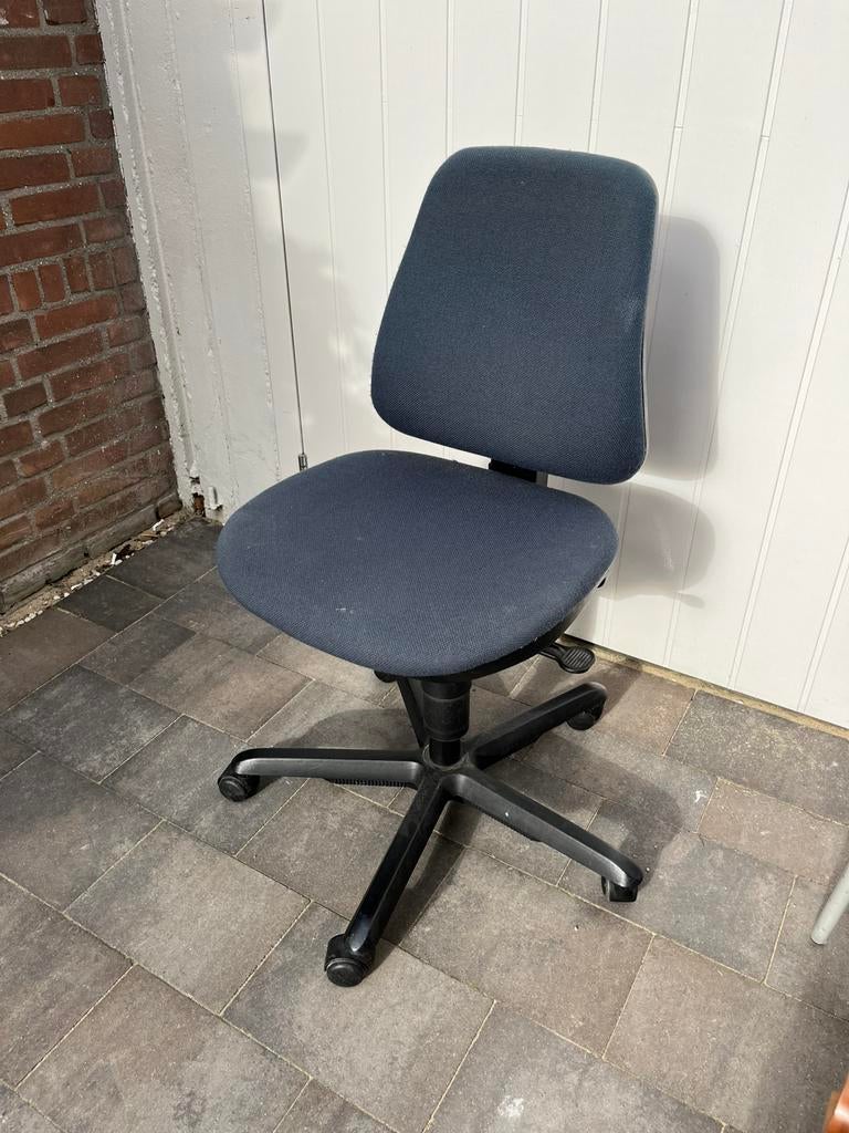 Bureaustoel voor student - GRATIS, Huis en Inrichting, Ophalen, Gebruikt, Blauw, Bureaustoel