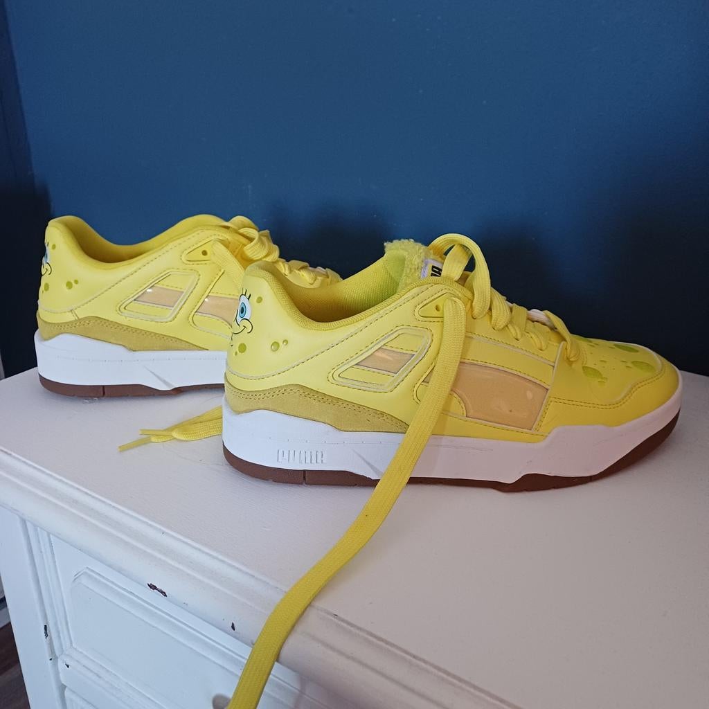 Puma Spongebob sneakers - Maat 44, Ophalen of Verzenden, Zo goed als nieuw, Geel, Sneakers of Gympen