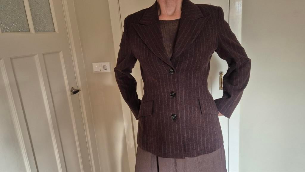 Colbert Vanilia maat 38, bruin met krijtstreep, wolblend, Ophalen of Verzenden