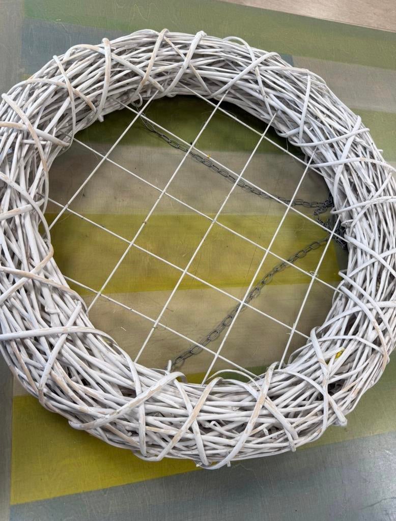 Decoratieve Witte Wilgenkrans, Ophalen, Gebruikt