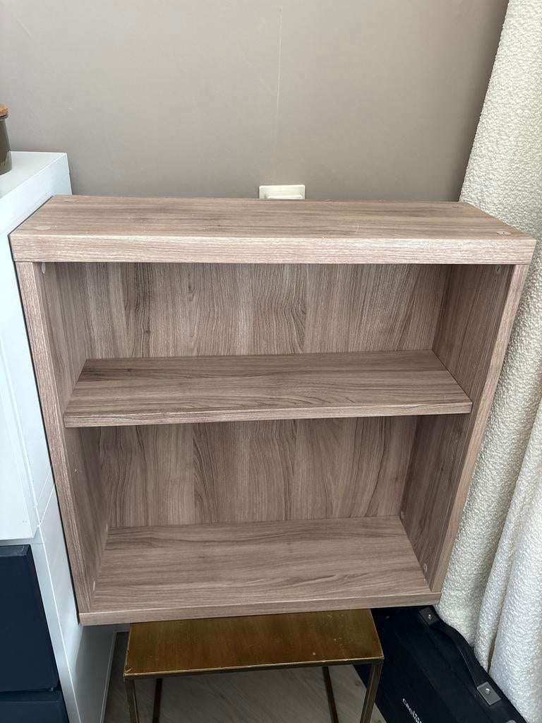 Kans! Besta kast in walnoot 2 stuks 20cm diep, Huis en Inrichting, Kasten | Wandmeubels, Gebruikt, Minder dan 100 cm, Minder dan 150 cm