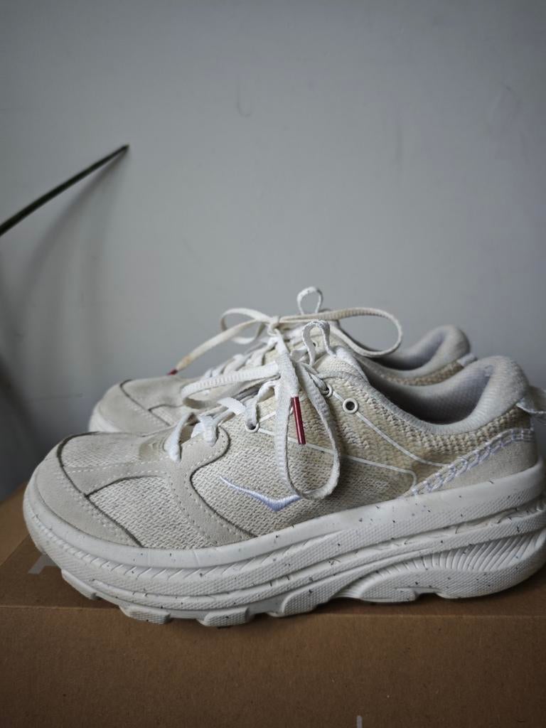 Hoka Bondi sneakers- 38 2/3 (M6,5 W8,5) z.g.a.n. was €149,95, Sport en Fitness, Loopsport en Atletiek, Overige merken, Hardloopschoenen