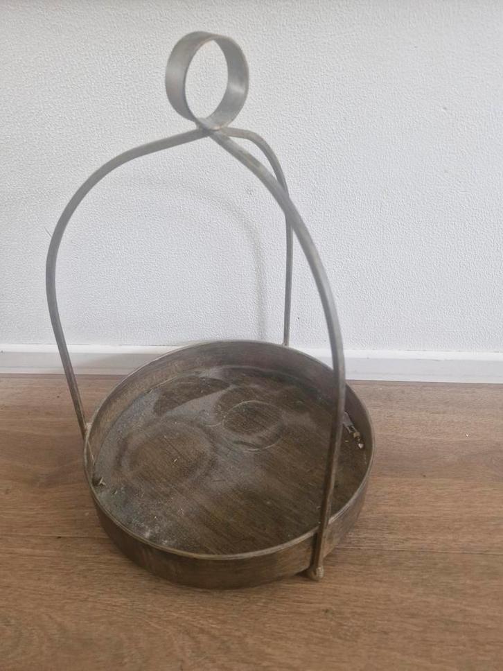 Decoratief metalen dienblad met handvat, Huis en Inrichting, Woonaccessoires | Dienbladen, Gebruikt, Metaal, Rond, Ophalen of Verzenden