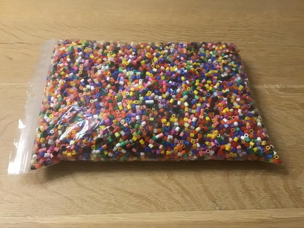 1 kilo strijkkralen = 15.000 stuks, Kinderen en Baby's, Speelgoed | Educatief en Creatief, Ophalen of Verzenden, Nieuw