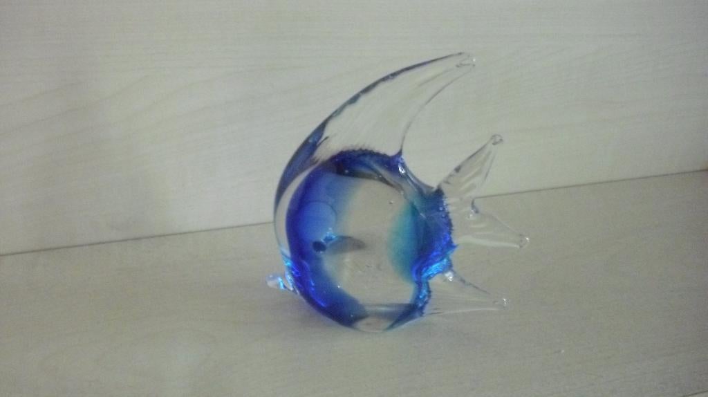 Helder blauw Maanvis, Ophalen of Verzenden, Zo goed als nieuw, Kristal, Beeldje(s)