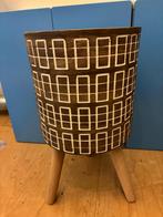Bloempot met houten poten - Intratuin, Overige materialen, Minder dan 60 cm, Rond, Ophalen of Verzenden