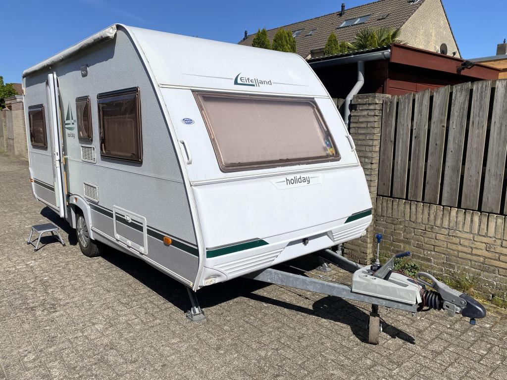Eifelland Holiday 460 TK (1044091), Caravans en Kamperen, Caravans, Overige typen, 750 - 1000 kg, Kachel, 4 tot 5 meter