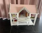 Leuk poppenhuis met inventaris, Ophalen of Verzenden, Gebruikt, Poppenhuis