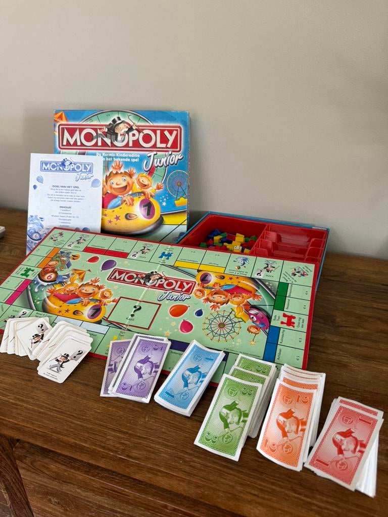 Monopoly Junior, Hobby en Vrije tijd, Gezelschapsspellen | Bordspellen, Drie of vier spelers, Ophalen of Verzenden, Gebruikt