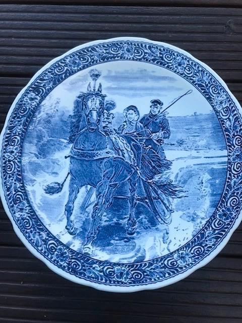 Delfts blauw bord, Ophalen