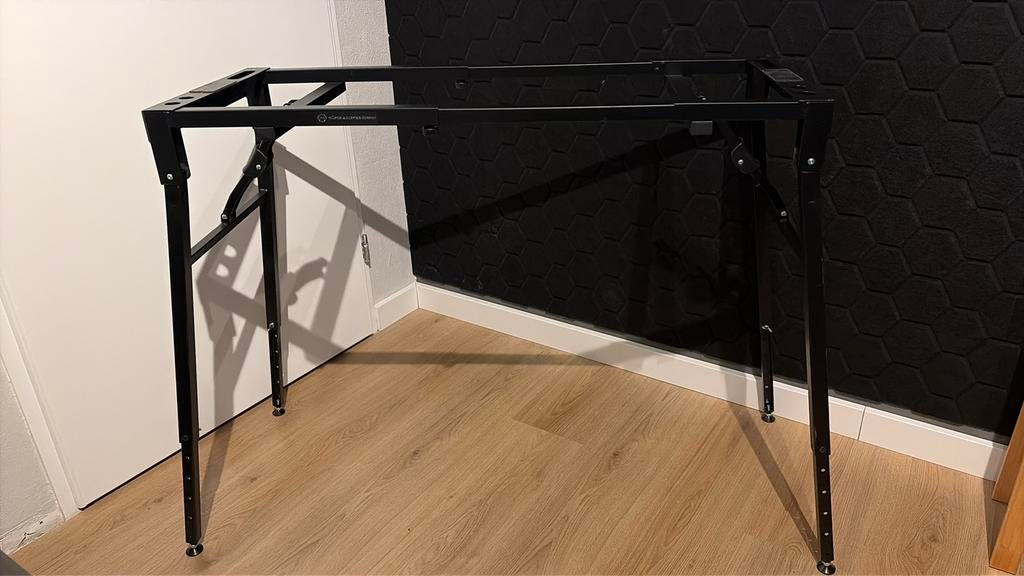 Konig & Meyer 18950 keyboardstatief + draagtas, Ophalen, Zo goed als nieuw, Instrumentstandaard, Keyboard of Synthesizer