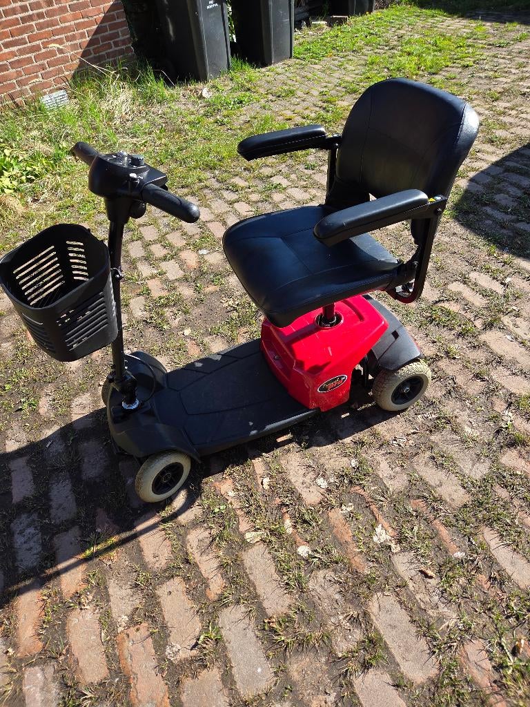 Scootmobiel, Ophalen, 10 km/u of minder