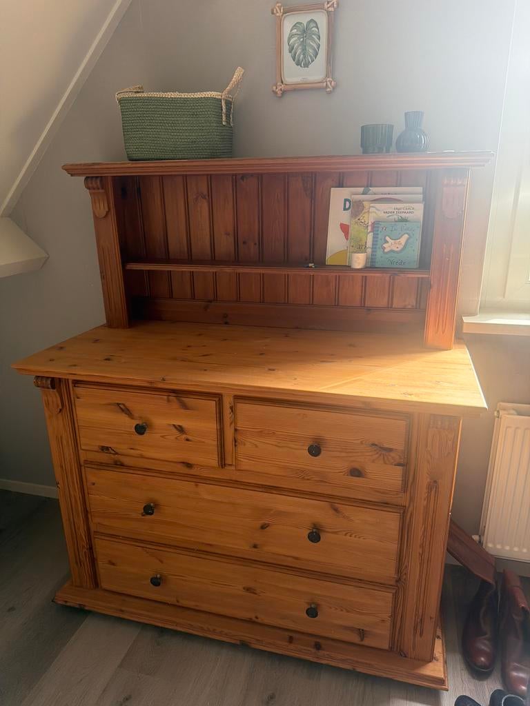 Massief houten commode met opzetstuk, Kinderen en Baby's, Kinderkamer | Commodes en Kasten, Ophalen, Gebruikt, 50 tot 70 cm, 105 cm of meer