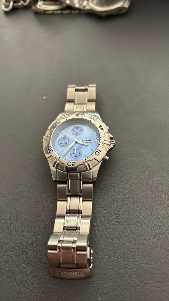 Mooi horloge merk fossiel moet een nieuw batterijtje in, Ophalen of Verzenden, Gebruikt, Staal, Overige merken