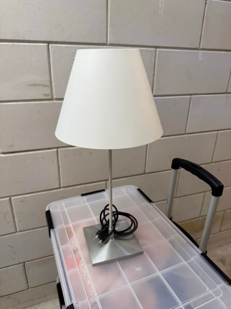 Luceplan D13pi Tafellamp Wit Aluminium, Ophalen of Verzenden, Gebruikt, Metaal, 50 tot 75 cm