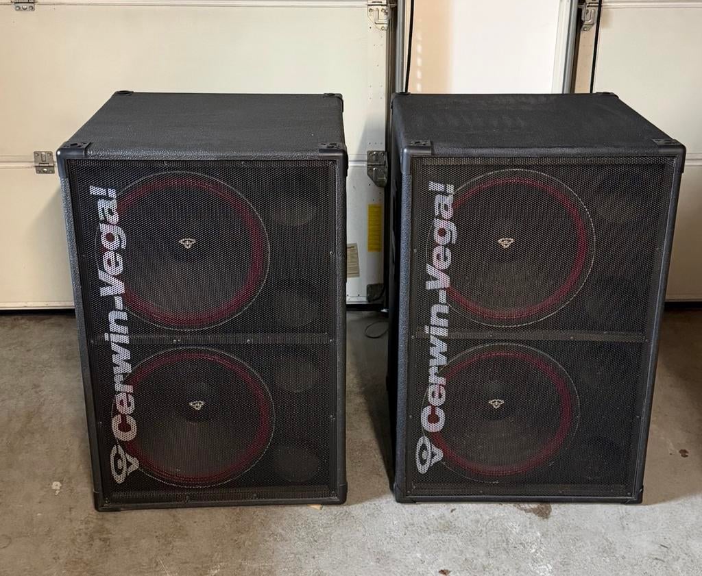 Cerwin-Vega! ProStax PS-215B PA-luidsprekers (set van 2), Audio, Tv en Foto, Luidsprekers, Zo goed als nieuw, 120 watt of meer