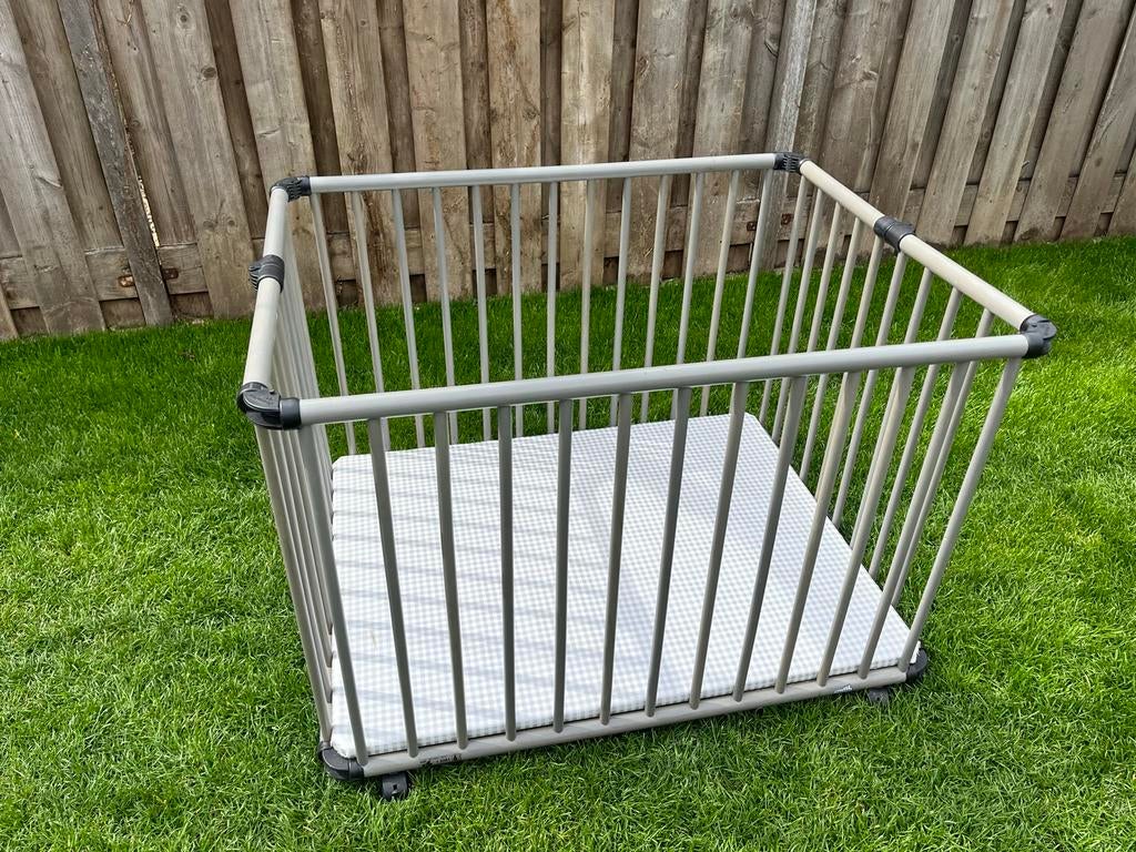 Geuther Box met bodem, Kinderen en Baby's, Boxen, Ophalen, Gebruikt, Vierkant, In hoogte verstelbaar