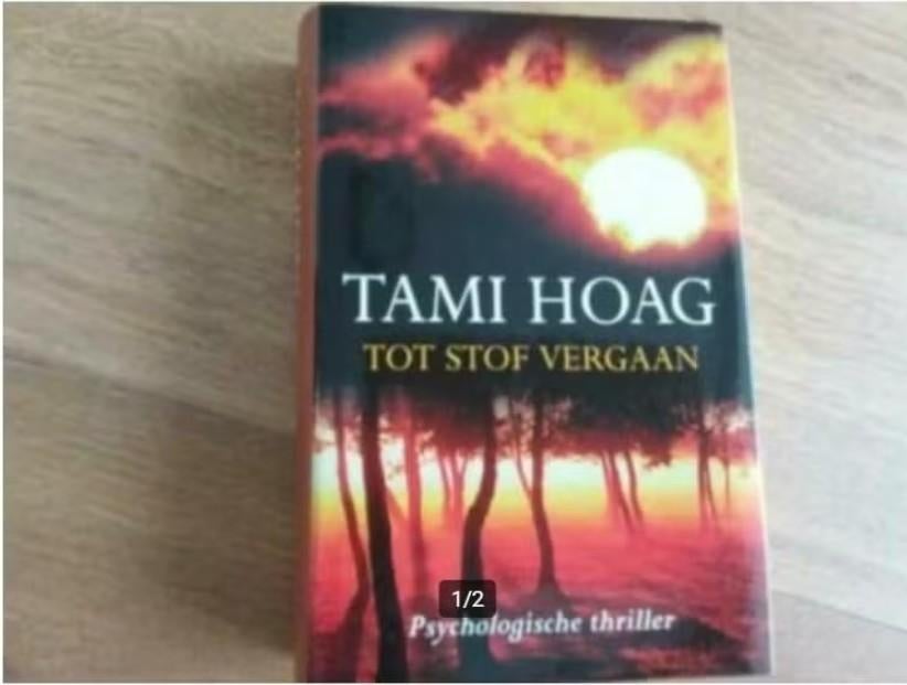 Tami Hoag, Tot stof vergaan, Boeken, Ophalen of Verzenden, Zo goed als nieuw