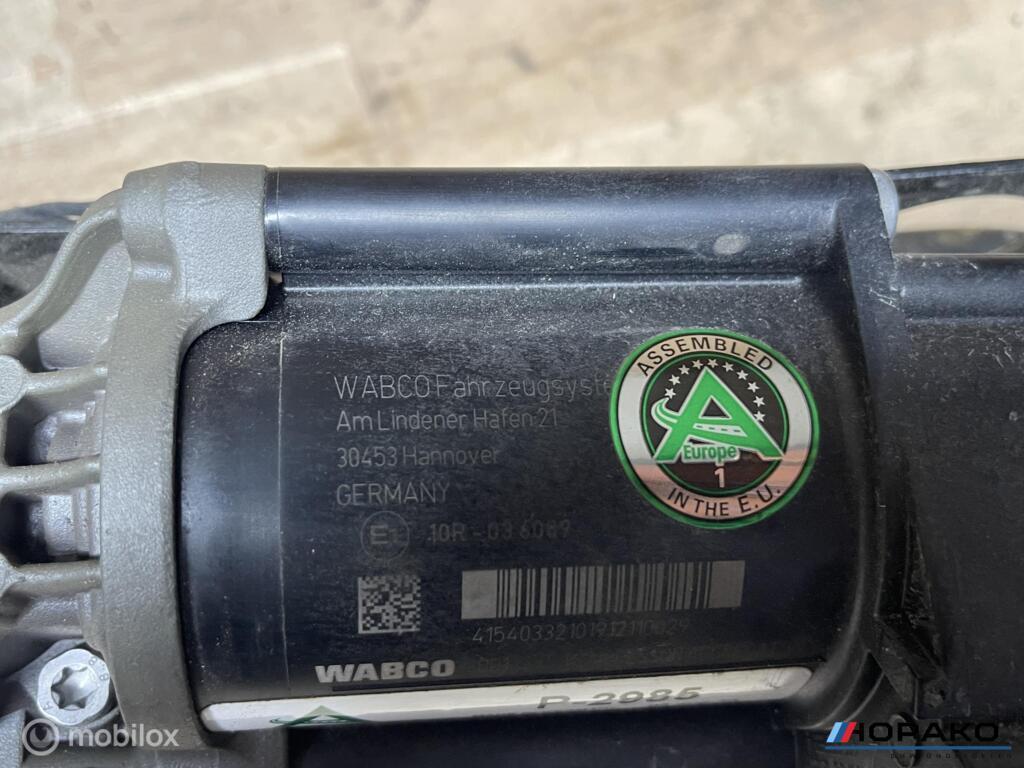 Luchtvering compressor BMW 5 serie F11, Gebruikt, Einsteinlaan 5 rijswijk, Bmw, Ophalen of Verzenden