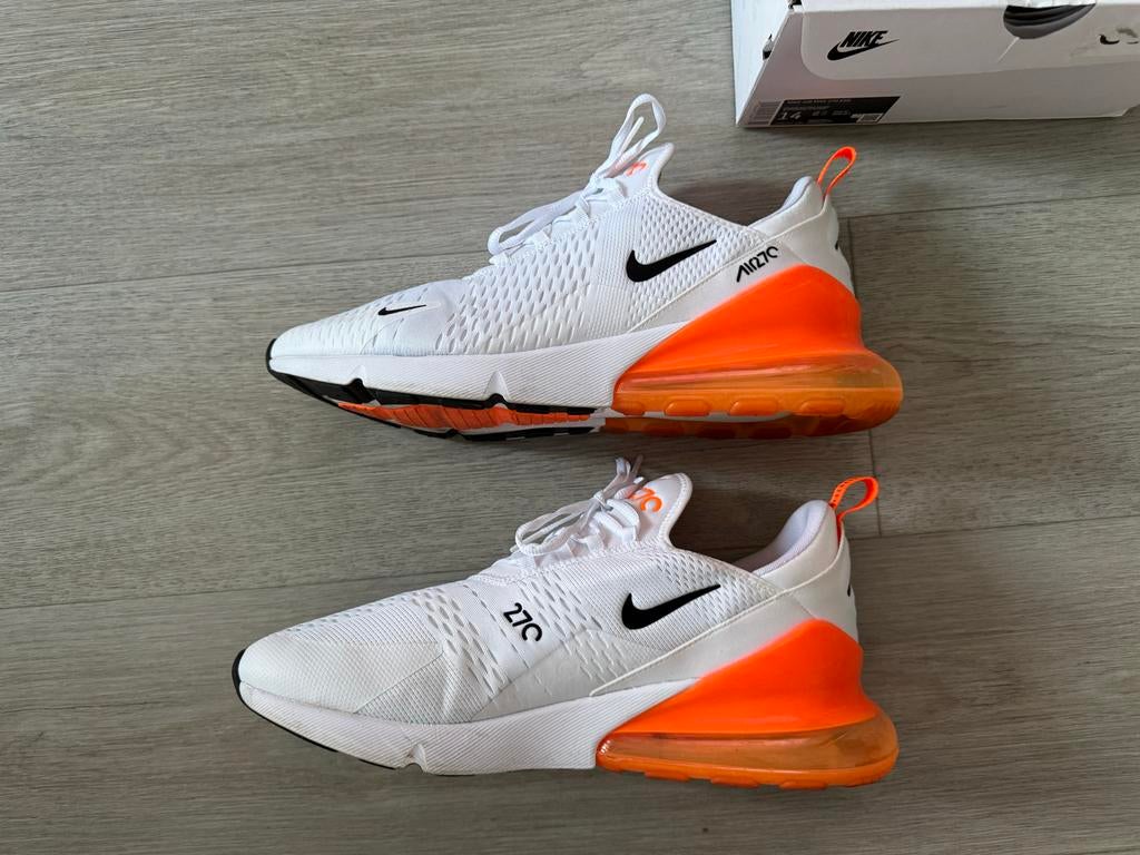 Nike Air Max 270 - Wit met Oranje accenten, Wit, Ophalen of Verzenden, Sneakers of Gympen, Zo goed als nieuw