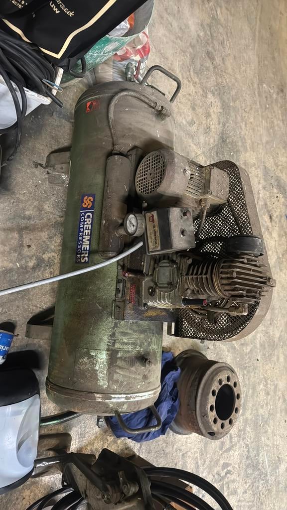 Goed werkende compressor, 100 liter of meer, Ophalen, Zo goed als nieuw