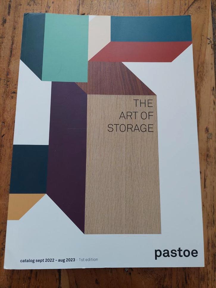 Pastoe Catalogus 2022-2023 - The Art of Storage, Boeken, Catalogussen en Folders, Nieuw, Catalogus, Ophalen of Verzenden