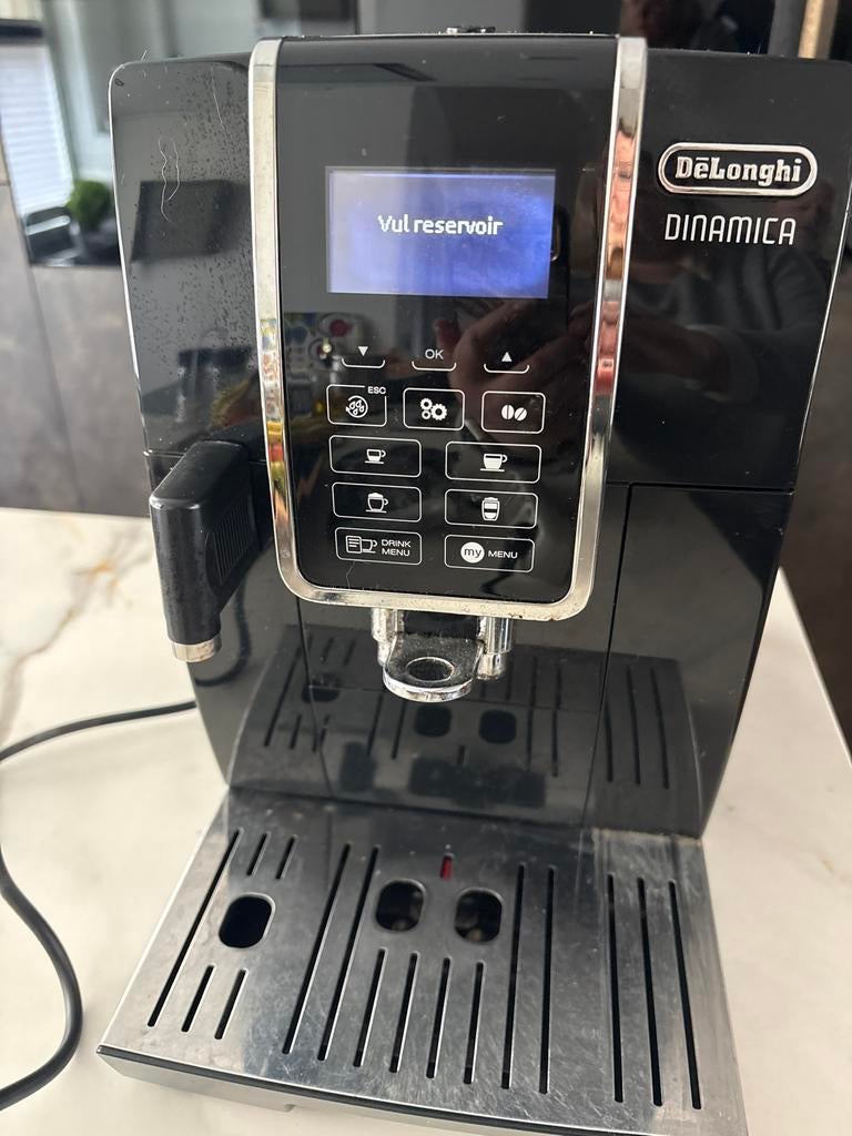 DeLonghi Dinamica Koffievolautomaat - Zeer goede staat, Ophalen, Afneembaar waterreservoir, Koffiemachine, Koffiebonen