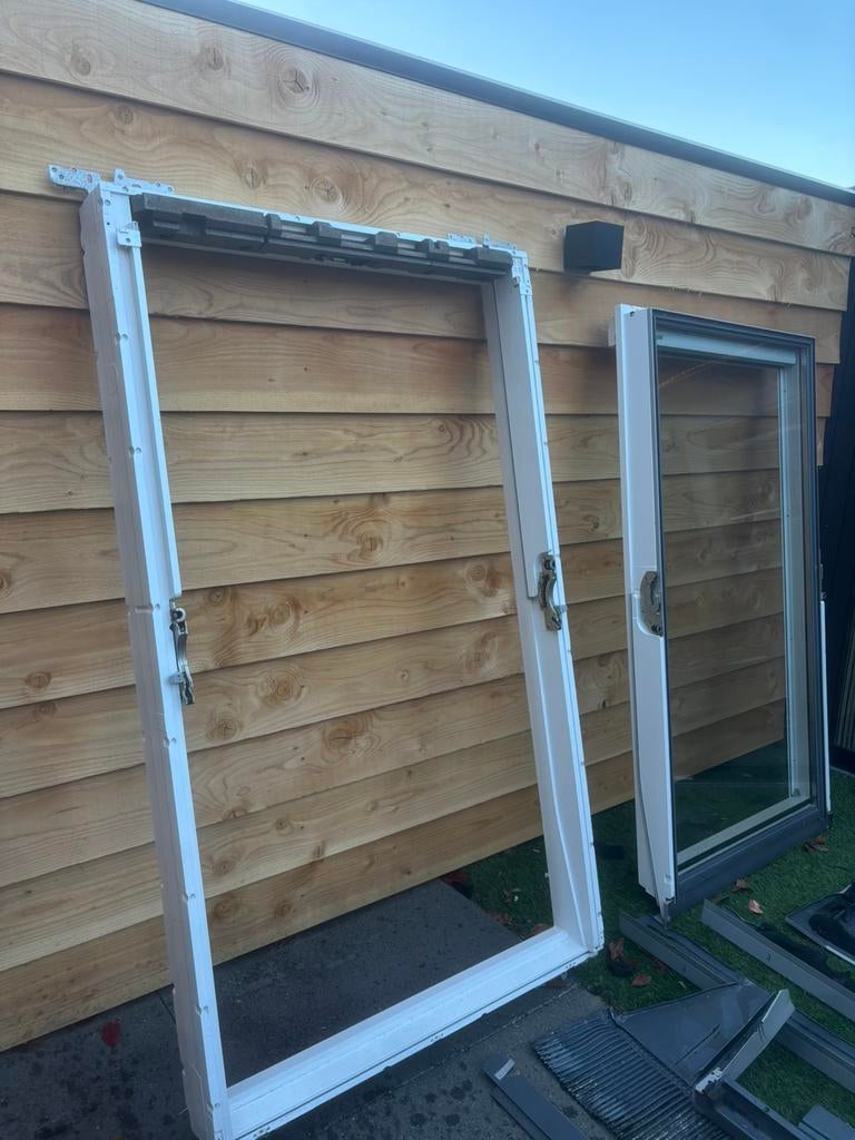 Compleet velux dakraam ggu pk10 evt met plaatsen!, Raamkozijn, Ophalen of Verzenden, Zo goed als nieuw, 75 tot 150 cm