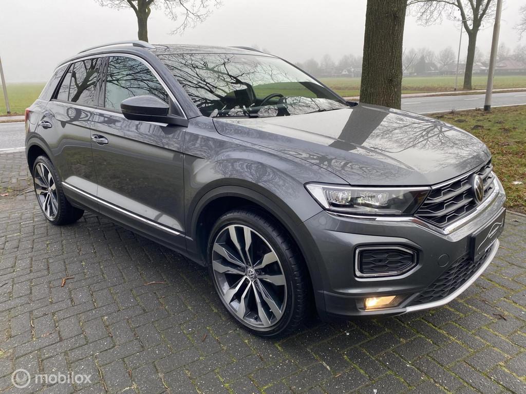 Volkswagen T-Roc 1.5 TSI DSG I Sport I LED INavigatie I 19 I, Stof, Zwart, 150 pk, Bedrijf