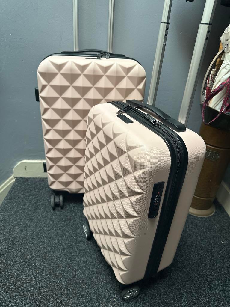 Spilbergen Koffer Set Rose - 2 Stuks met Cijferslot en Wiele, Hard kunststof, Slot, Zo goed als nieuw, 35 tot 45 cm