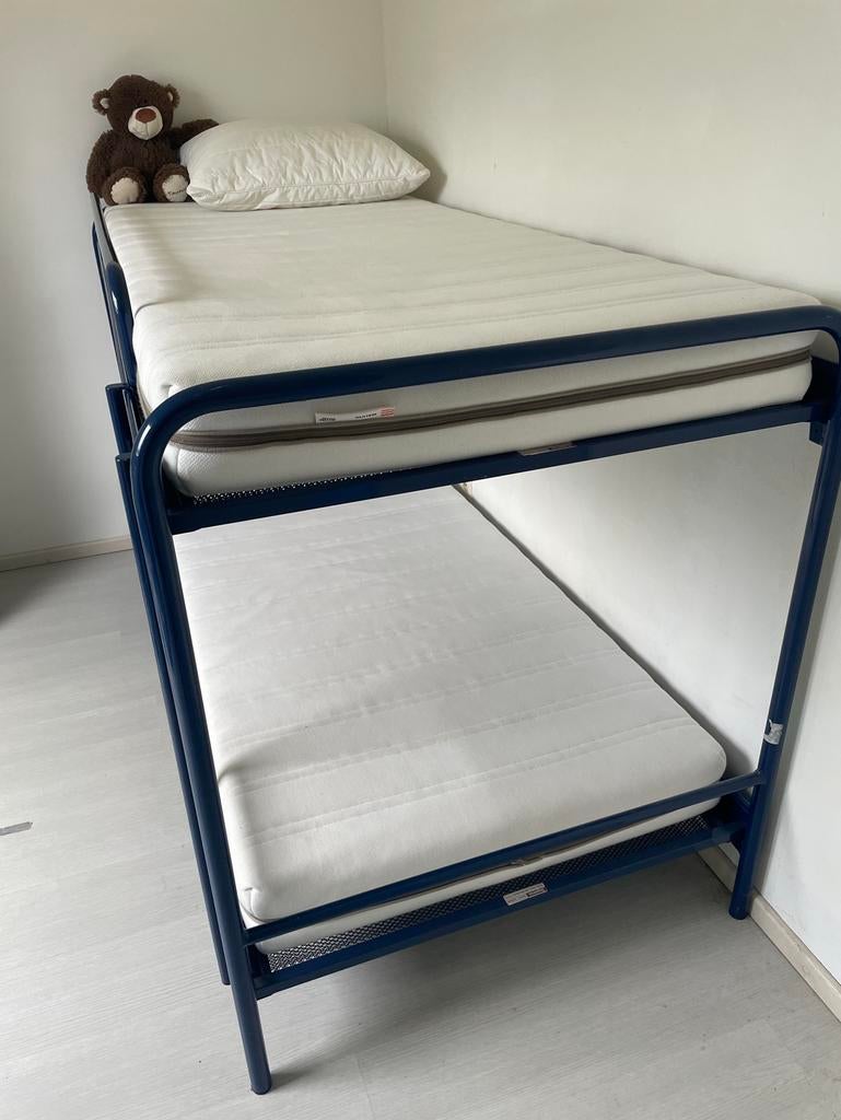 Stevig stapelbed met matrassen - Kuperus Almelo, Huis en Inrichting, Slaapkamer | Stapelbedden en Hoogslapers, 90 cm, Tweepersoons
