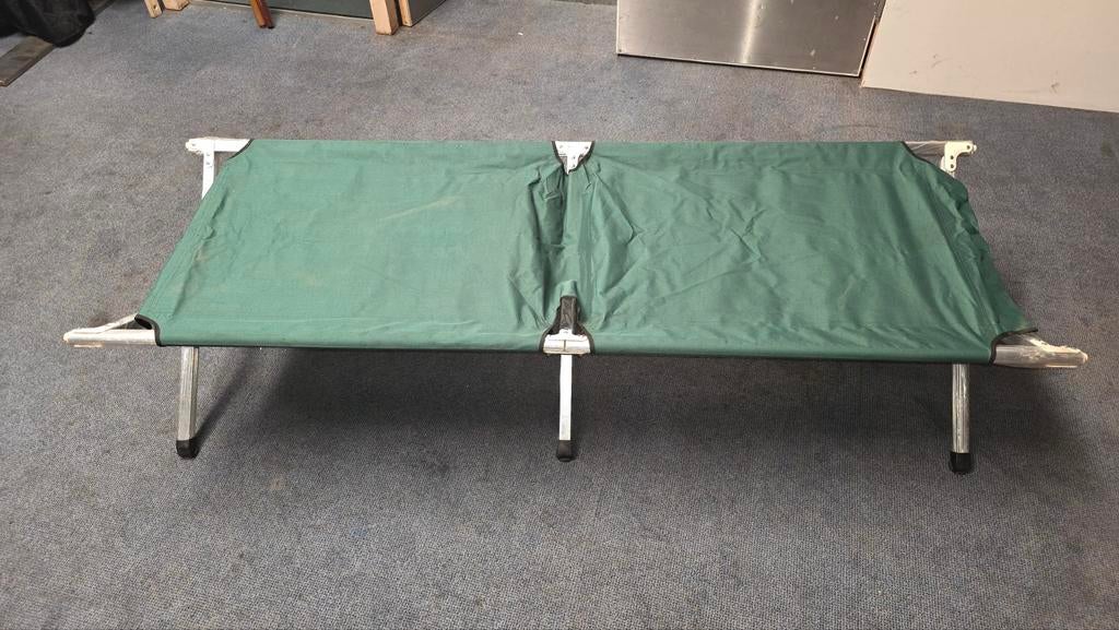 Groen opvouwbaar veldbed Inklapbaar, Ophalen of Verzenden, Zo goed als nieuw