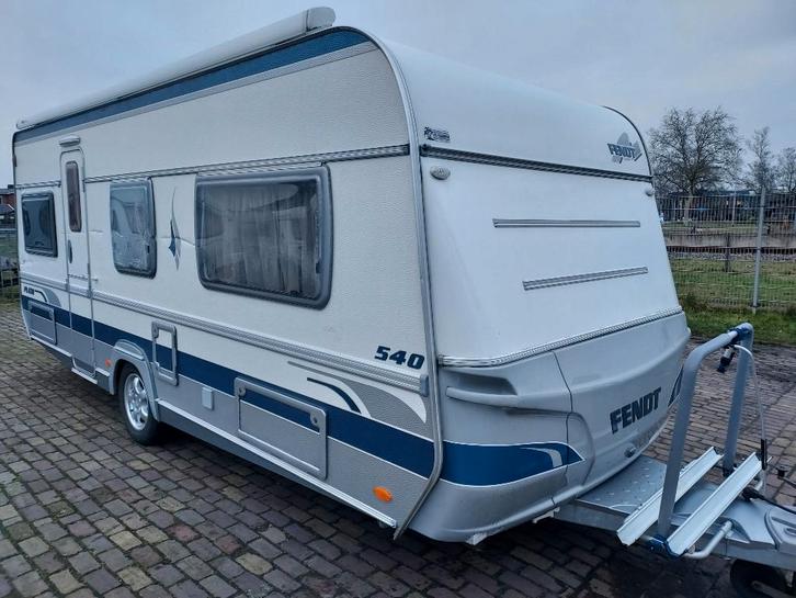 Fendt Platin 540 TG Enkele bedden Omnistor zijschade 8350 eu, Caravans en Kamperen, Caravans, Bedrijf, tot en met 4, Treinzit