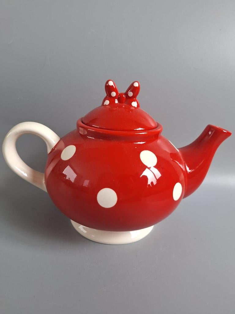 Theepot Minnie Mouse van Disney
17 x 25 x 13,5 cm, Gevondenengemaakt@gmail.com, Disney, Overige typen, Ophalen of Verzenden