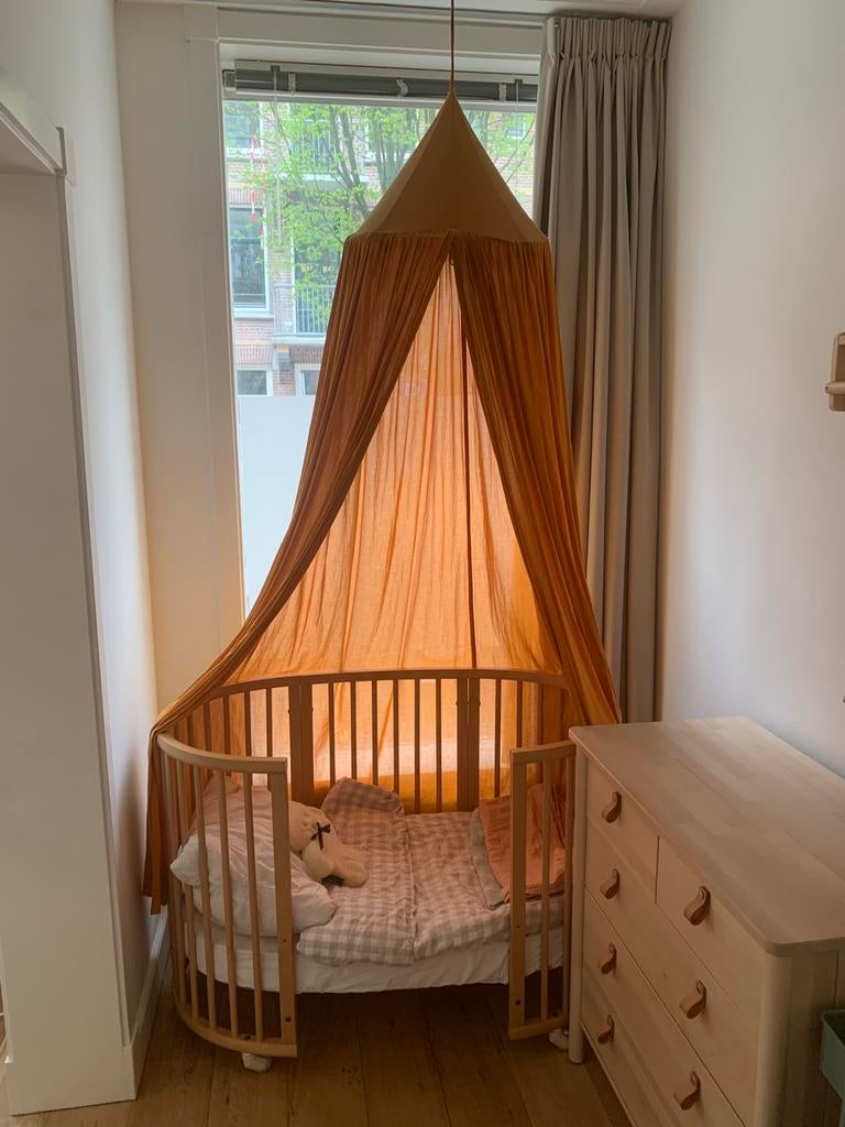 Stokke Sleepi V2 uitbreidingset en matras, Kinderen en Baby's, Babywiegjes en Ledikanten, Ophalen, Zo goed als nieuw, Ledikant