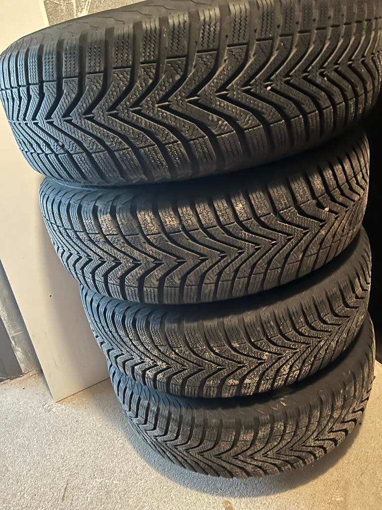 Vredestein Snowtrac 5 Winterbanden op Dezent Velgen 15 inch, Auto-onderdelen, Banden en Velgen, Ophalen, Gebruikt, 15 inch, Banden en Velgen