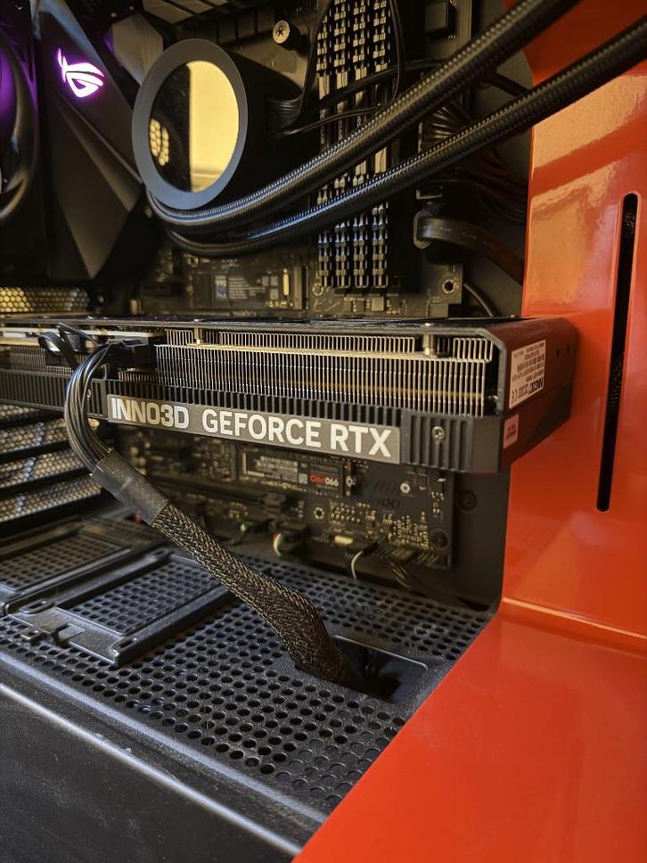 High-end PC | rtx 5080+128gb ram+6tb samsung ssd, Computers en Software, Desktop Pc's, Zo goed als nieuw, 4 Ghz of meer, SSD, 64 GB of meer