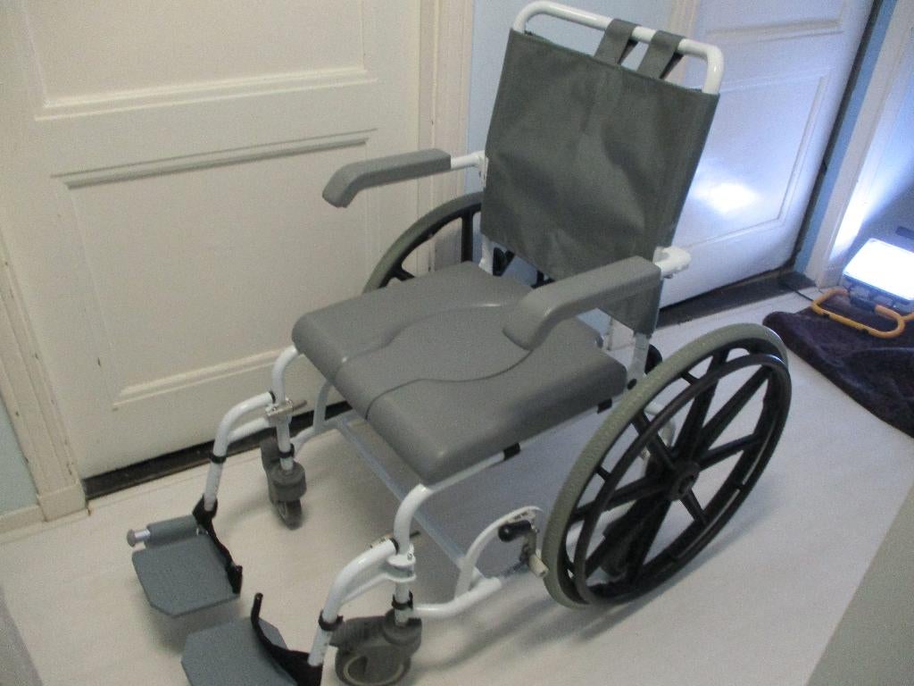 Duo motion 3 in 1 rolstoel / postoel / douchestoel (DRIVE), Ophalen, Zo goed als nieuw