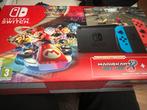 Nintendo Switch Bundel: Console, Hoesje, Oplaadstation, Grip, Ophalen of Verzenden, Zo goed als nieuw, Met 2 controllers, Switch Original