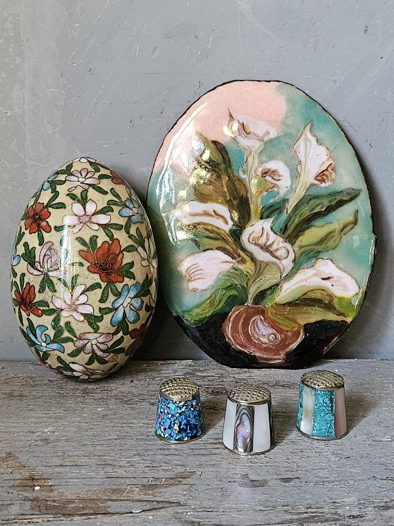 Set cloisonne  ei / vingerhoedjes en plaquette, Ophalen of Verzenden