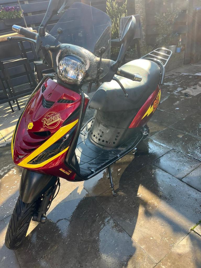 Piaggio Zip 2takt 70cc - Krachtige en sportieve scooter 2015, Fietsen en Brommers, Scooters | Piaggio, Ophalen, Tweetakt, Gebruikt