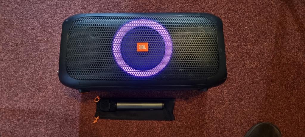 JBL Partybox On The Go + bijbehorende microfoon., Audio, Tv en Foto, Luidsprekers, Gebruikt, JBL, Overige typen, Ophalen of Verzenden